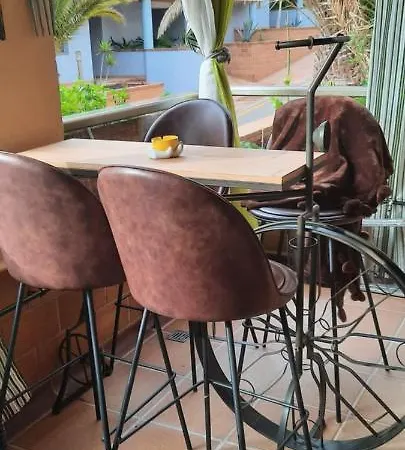 Esquinzo Residenzial شقة *