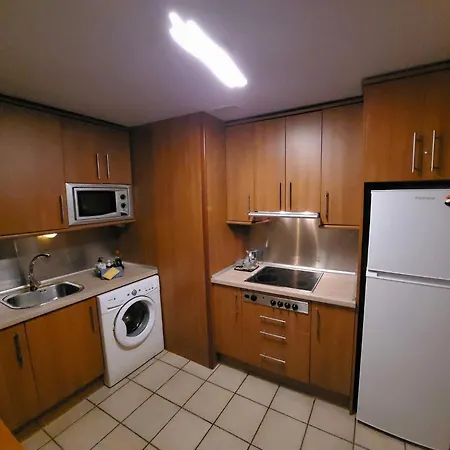 Esquinzo Residenzial شقة