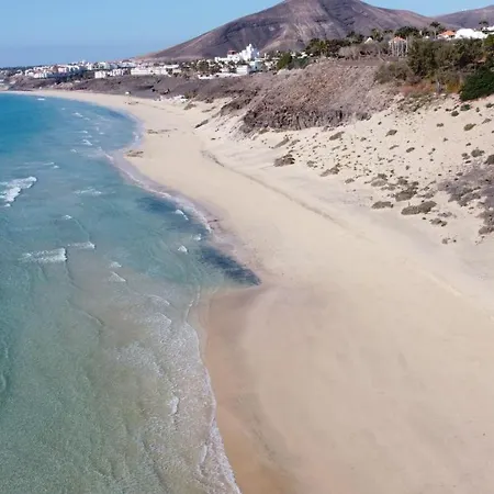 Esquinzo Residenzial شقة